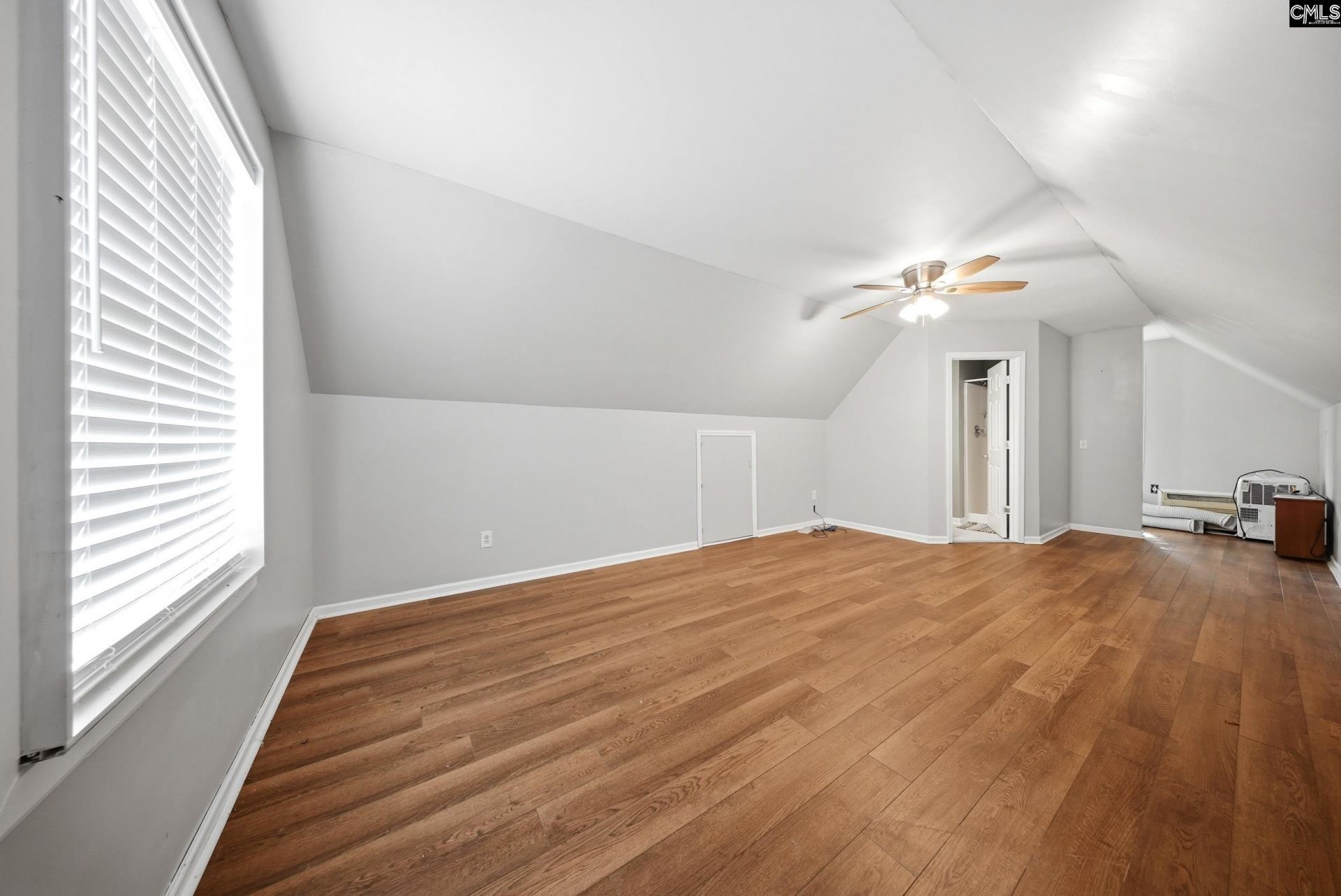 425 Crestwood Arch  Photo 24