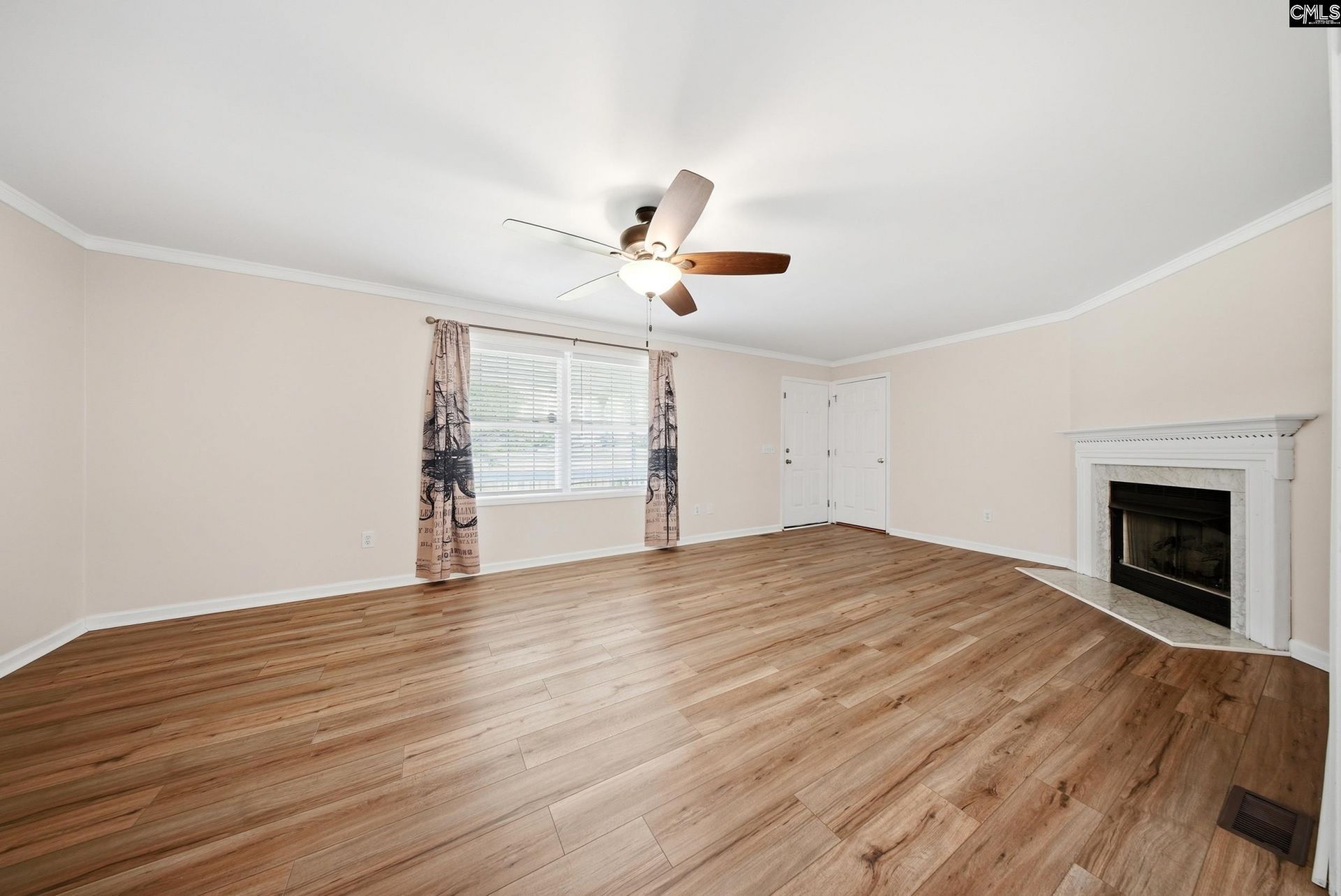 425 Crestwood Arch  Photo 6