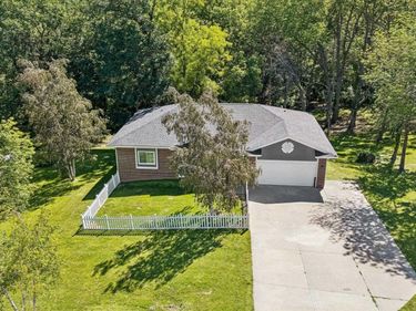 54971 Emerald Lane, Glenwood, IA 51534