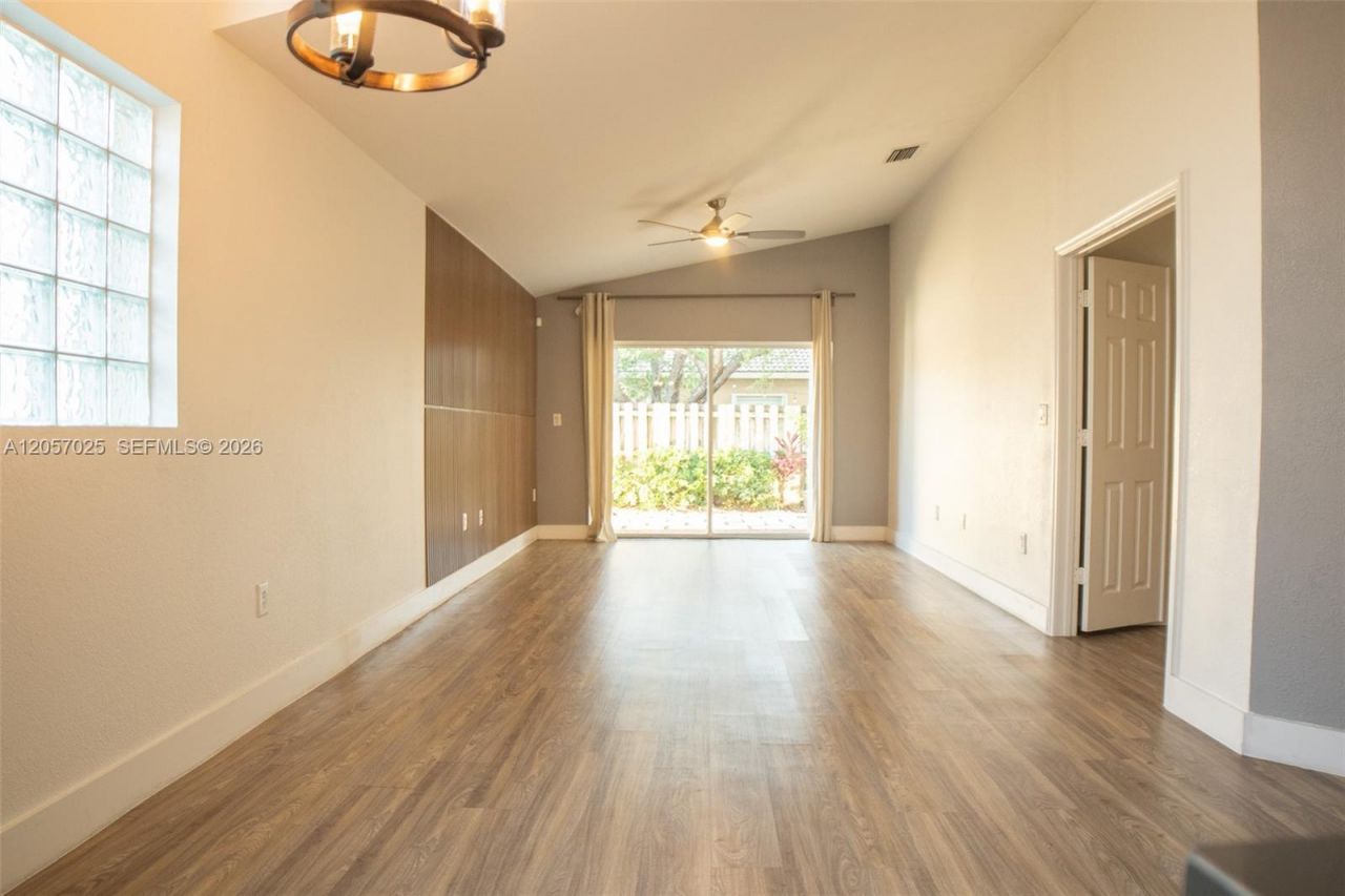 16410 Sapphire Bnd , Weston, FL 33331 Photo