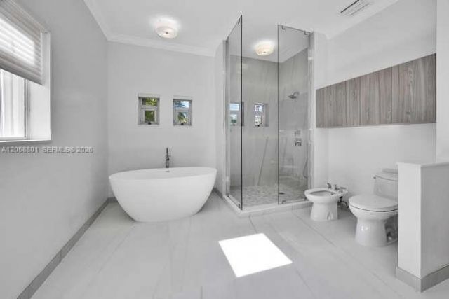 621 N Mashta Drive , Key Biscayne, FL 33149 Photo