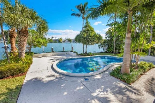 621 N Mashta Drive , Key Biscayne, FL 33149 Photo