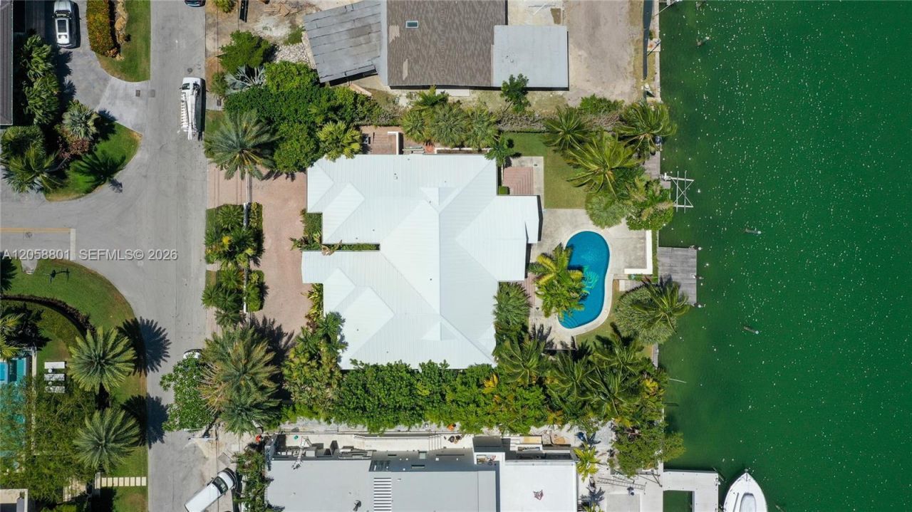 621 N Mashta Drive , Key Biscayne, FL 33149 Photo
