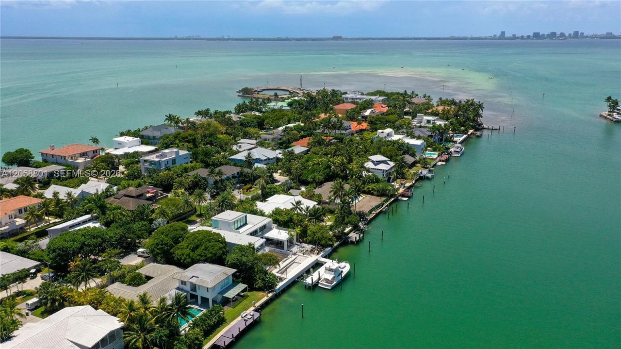 621 N Mashta Drive , Key Biscayne, FL 33149 Photo