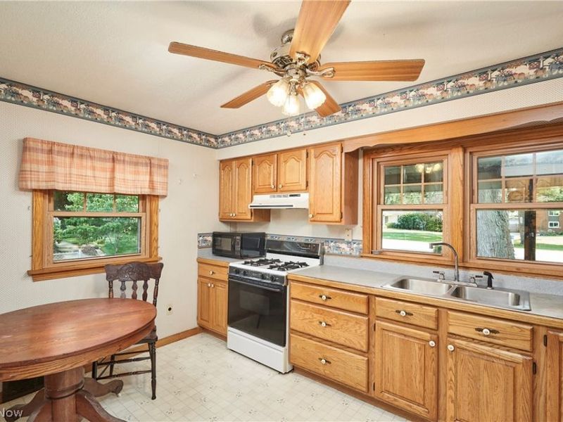 3295 Tisen Road, Akron, OH 44312 Photo 7