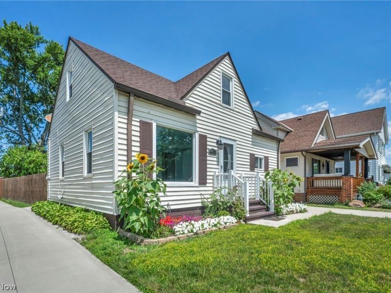 4418 Maplecrest Avenue, Parma, OH 44134 Photo 2