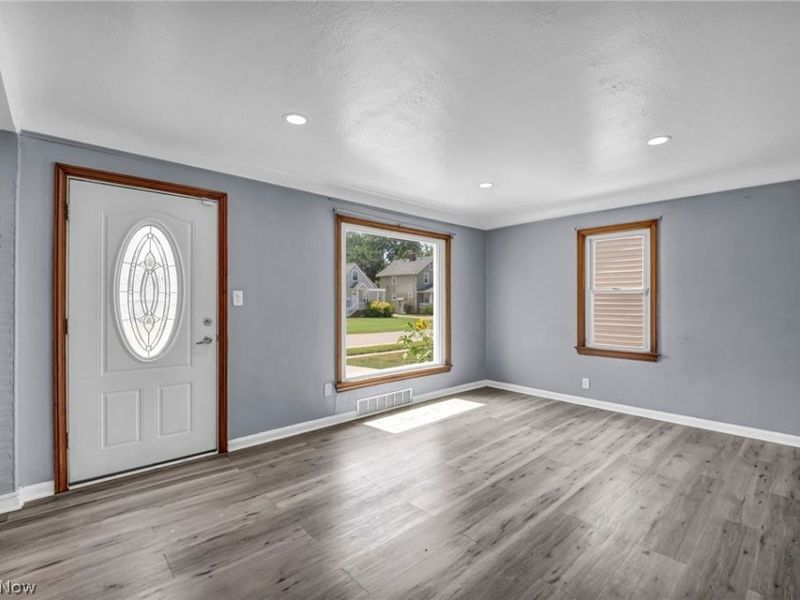 4418 Maplecrest Avenue, Parma, OH 44134 Photo 5