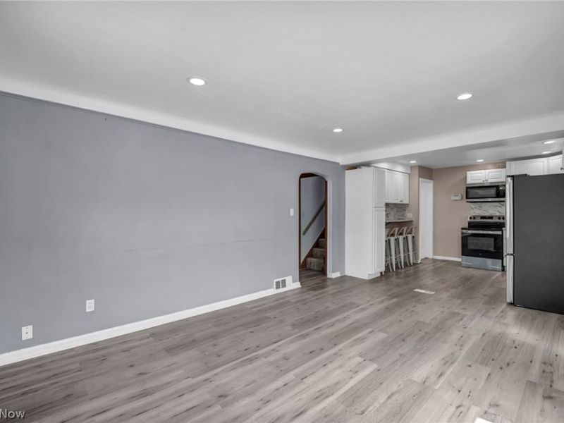 4418 Maplecrest Avenue, Parma, OH 44134 Photo 7