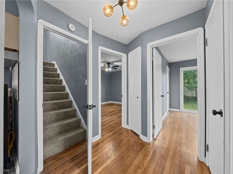 8219 Wainstead Drive, Parma, OH 44129 Photo 21