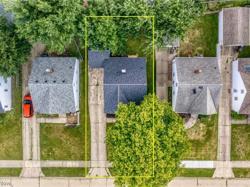 8219 Wainstead Drive, Parma, OH 44129 Photo 33