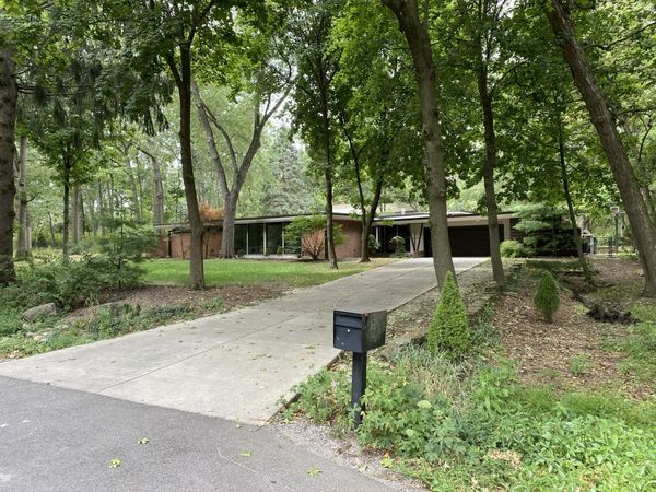 12616 S 83rd Avenue , Palos Park, IL 60464