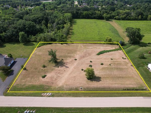 0 Sunflower Drive , Sycamore, IL 60178