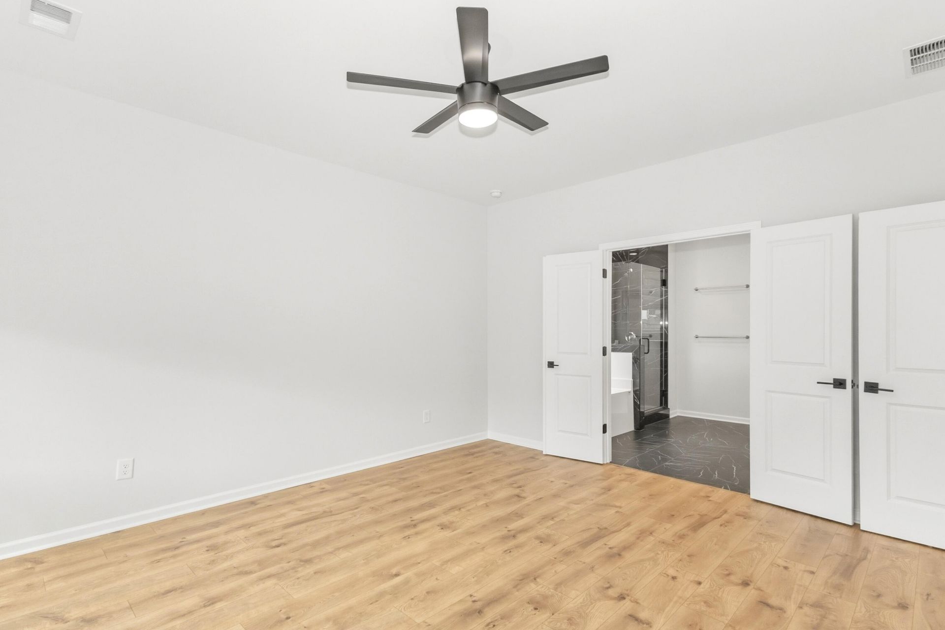 8826 Credence Drive Photo 16