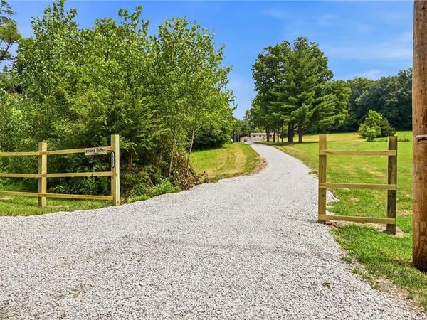 19607 Fightmaster Road, Trimble, MO 64492