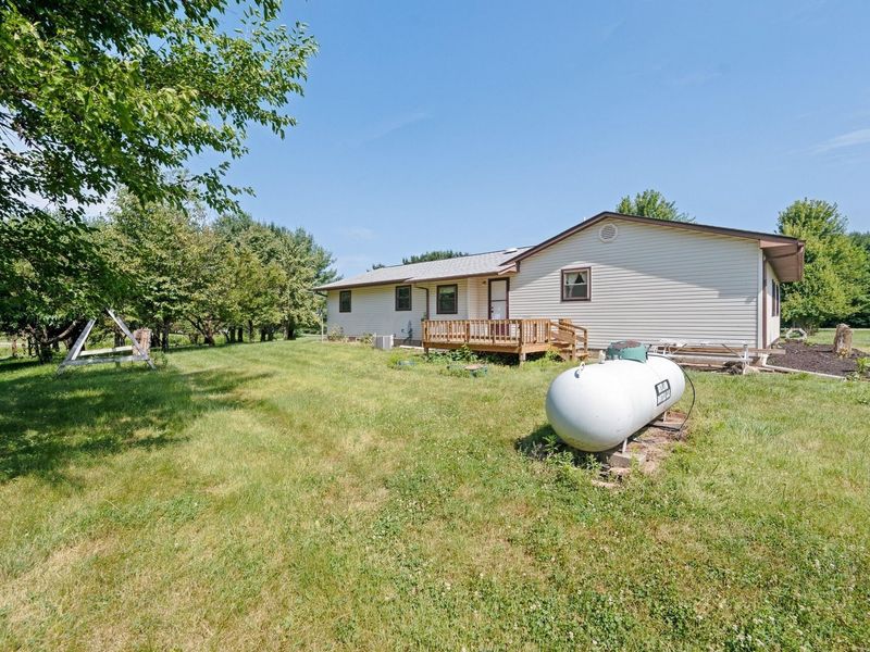 7827 Duvall Road, Ashville, OH 43103 Photo 17