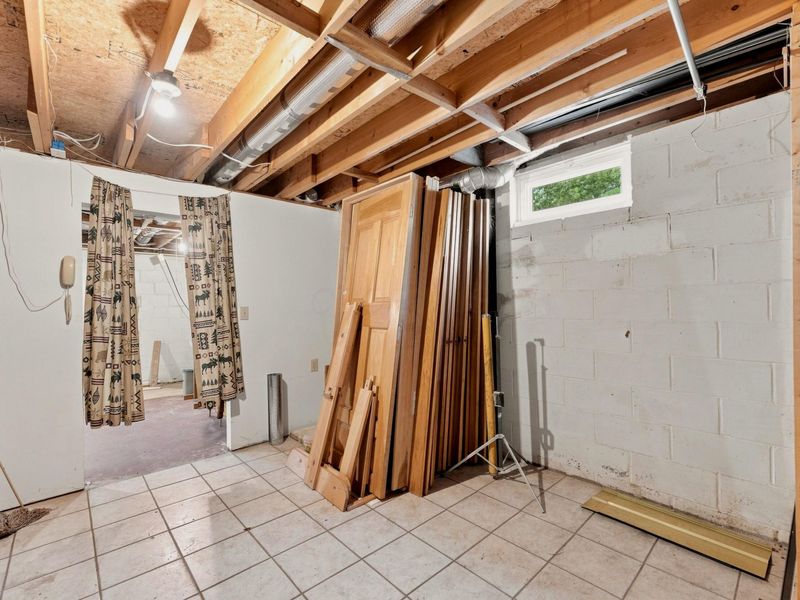 7827 Duvall Road, Ashville, OH 43103 Photo 30