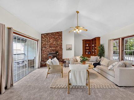 9430 Maris Ln, Elk Grove, CA 95624 Photo