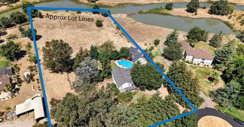 9430 Maris Ln, Elk Grove, CA 95624 Photo