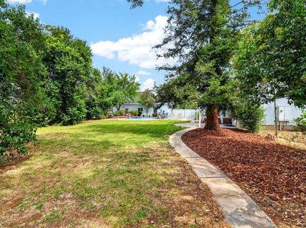 9430 Maris Ln, Elk Grove, CA 95624 Photo