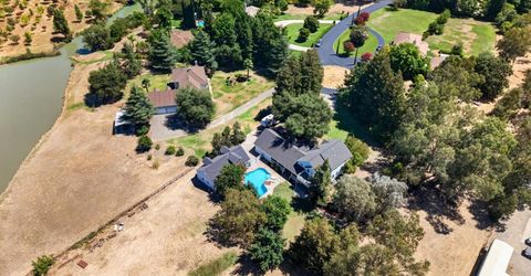 9430 Maris Ln, Elk Grove, CA 95624 Photo