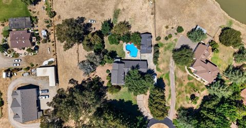 9430 Maris Ln, Elk Grove, CA 95624 Photo