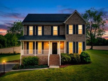 692 Brookfield LN , Roanoke, VA 24012