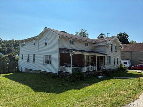 246 Clinton Street , Cowlesville, NY 14037