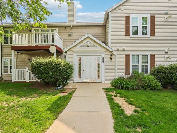 809 Harbor House Drive, Unit 4, Madison, WI 53719