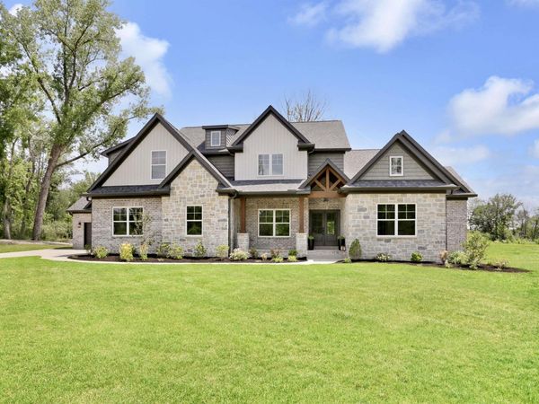 4092 Cottonwood Drive, Victoria Woods, IN 47601