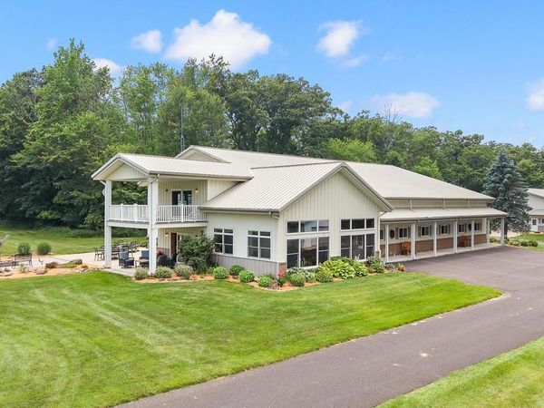 E6789 Loop Road, Reedsburg, WI 53959