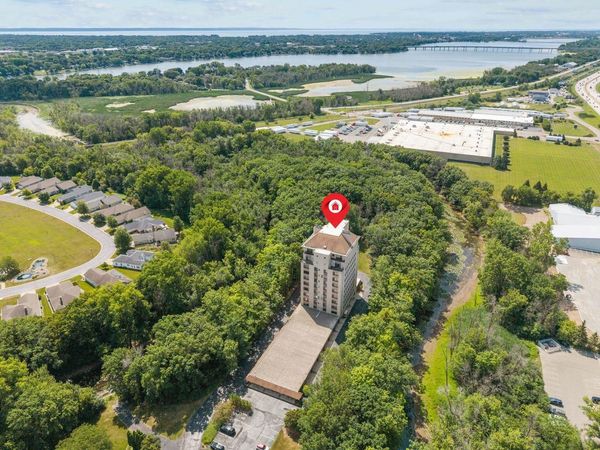 2631 NORTHERN ROAD, Unit 830, Appleton, WI 54914