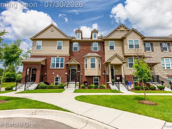 2785 HARTWICK Drive, Rochester Hills, Mi 48307