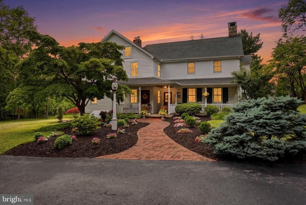 2505 BLACK RIVER ROAD, BETHLEHEM, PA 18015