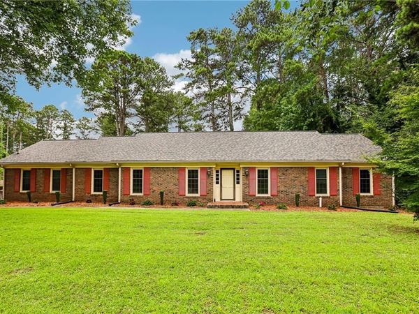 145 White Road, Fayetteville, GA 30214