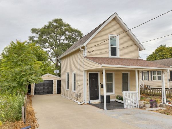 128 Hartford Avenue, Des Moines, IA 50315