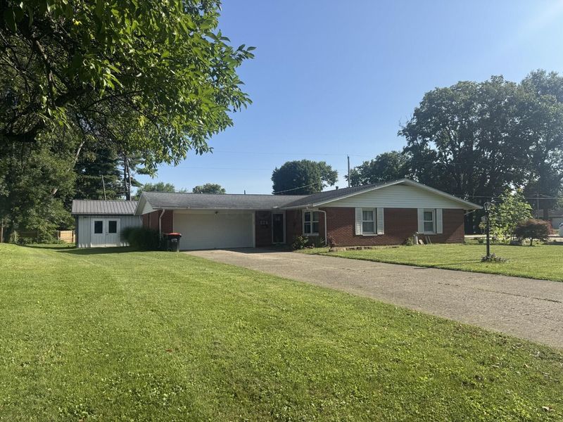 378 Meadowbrook Drive , Newark, OH 43055 Photo 1