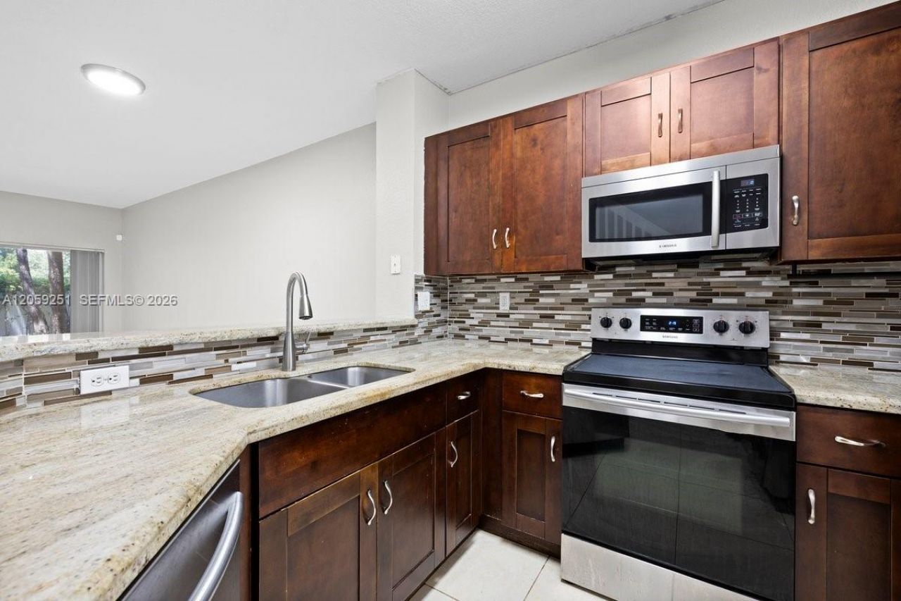 7929 Tuscany Dr, Tamarac, FL 33321 Photo