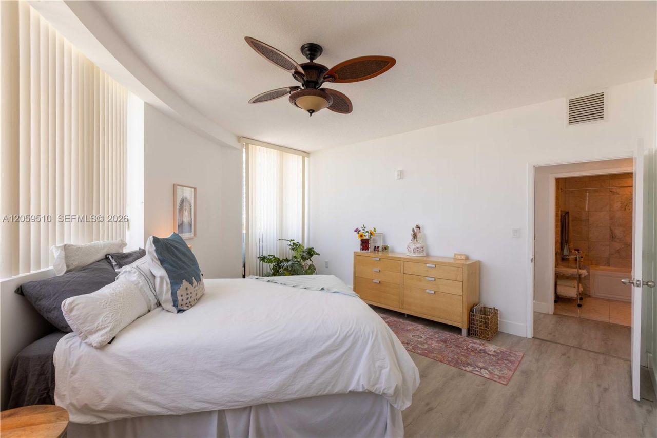 6580 Indian Creek Dr , Unit 510, Miami Beach, FL 33141 Photo