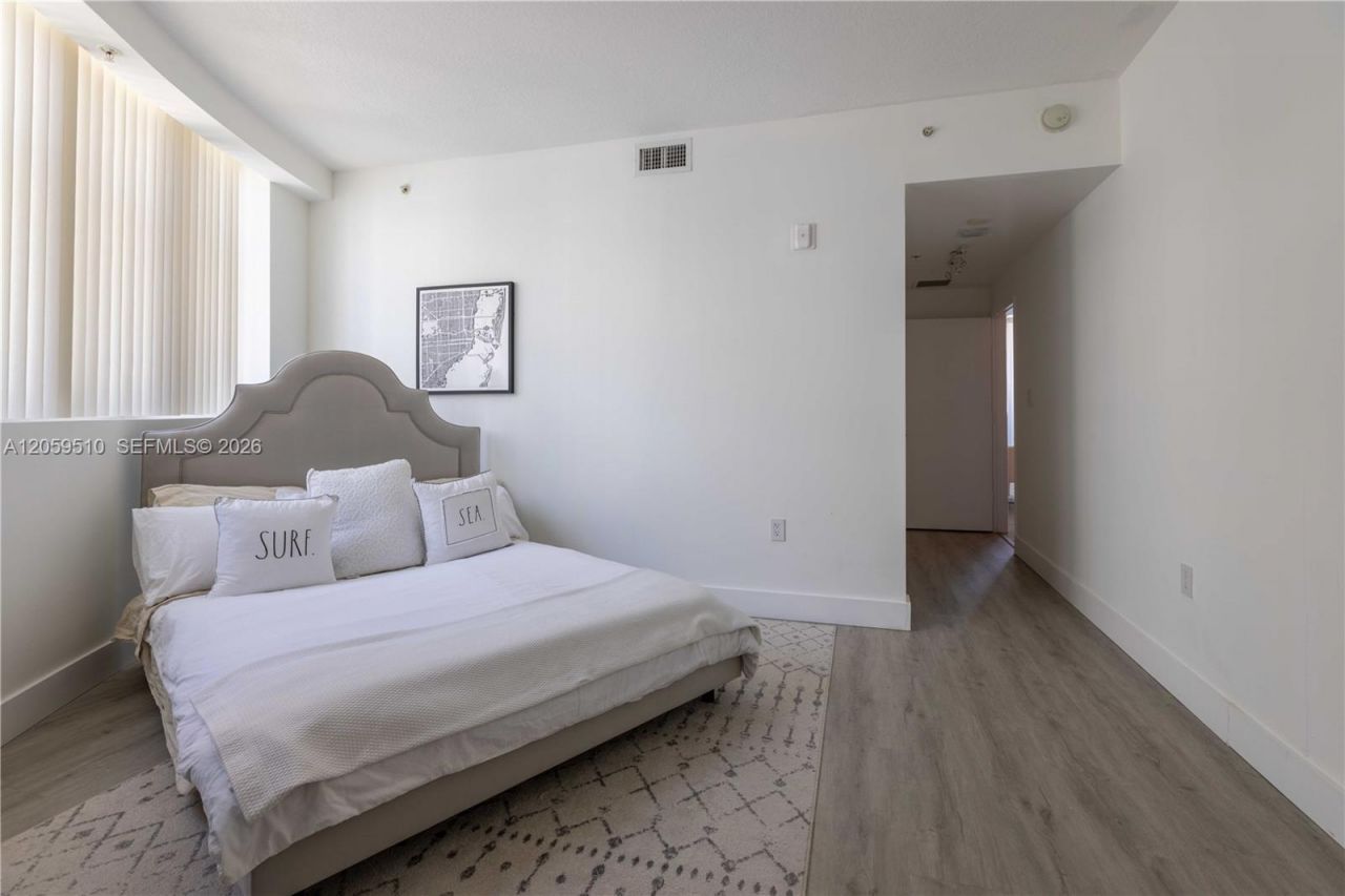 6580 Indian Creek Dr , Unit 510, Miami Beach, FL 33141 Photo