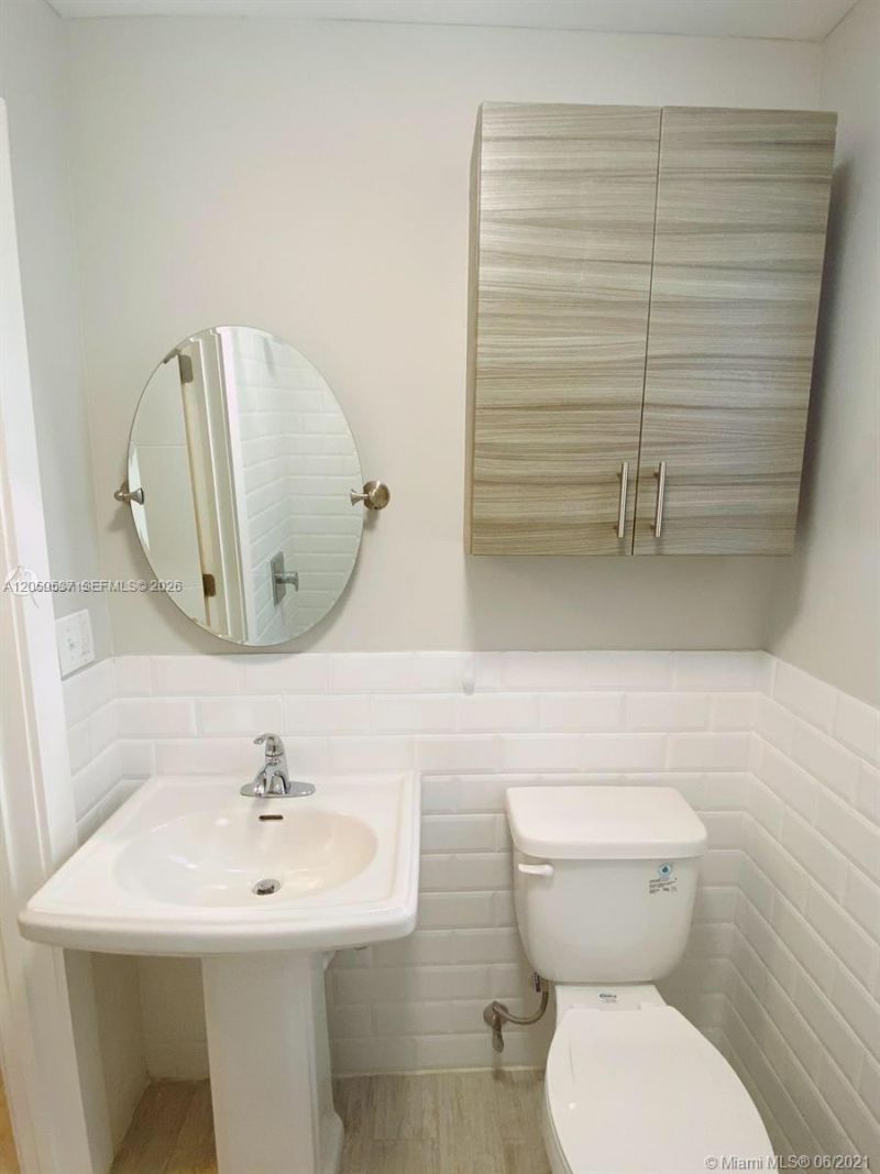 115 Menores Ave, Unit 12, Coral Gables, FL 33134 Photo