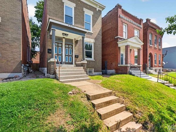 4249 Chouteau Avenue, St Louis, MO 63110