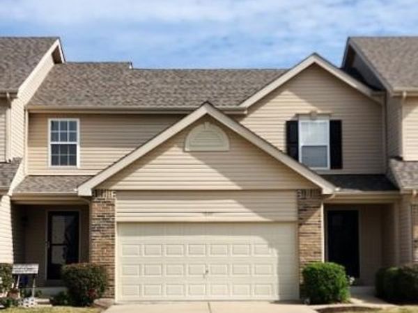 1844 Sterling Oaks Drive , St Peters, MO 63376