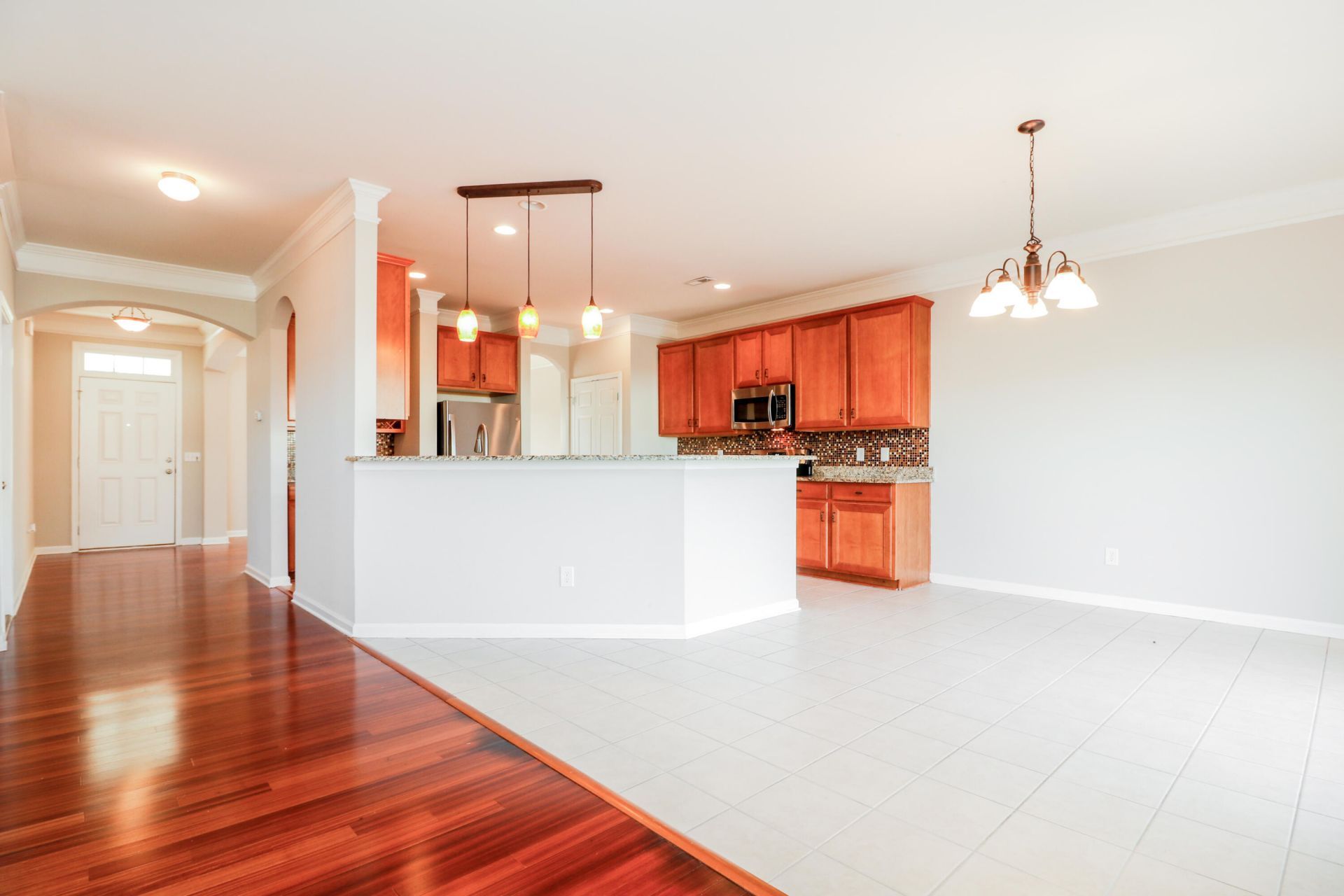 302 Sanctuary Park Drive Photo 6