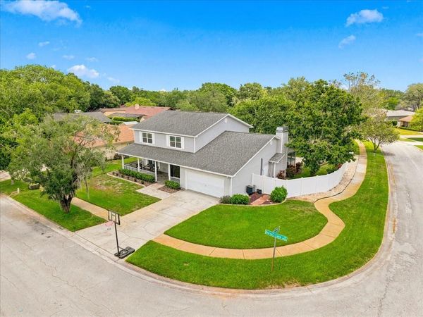 13101 BURNES LAKE DRIVE , TAMPA, FL 33612