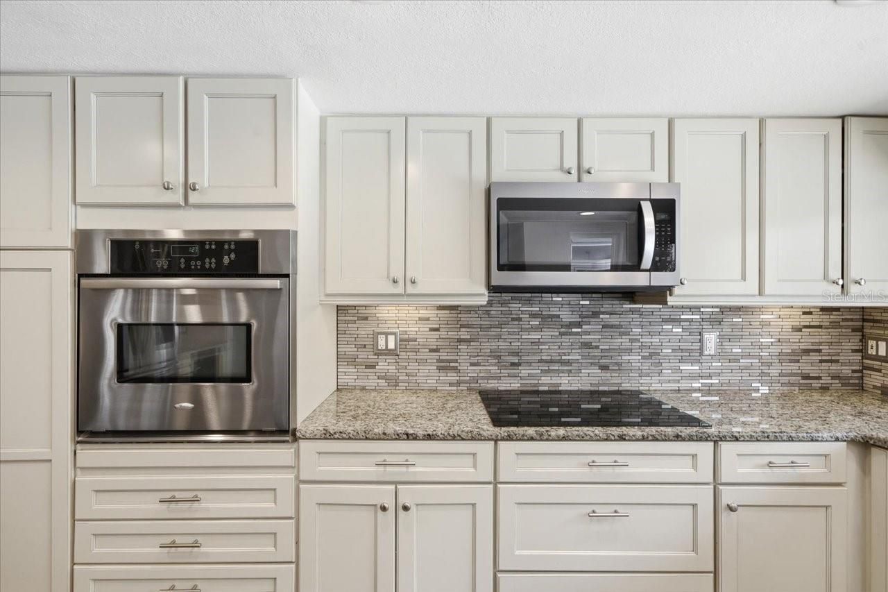 13101 Burnes Lake Drive, Tampa, FL 33612 Photo