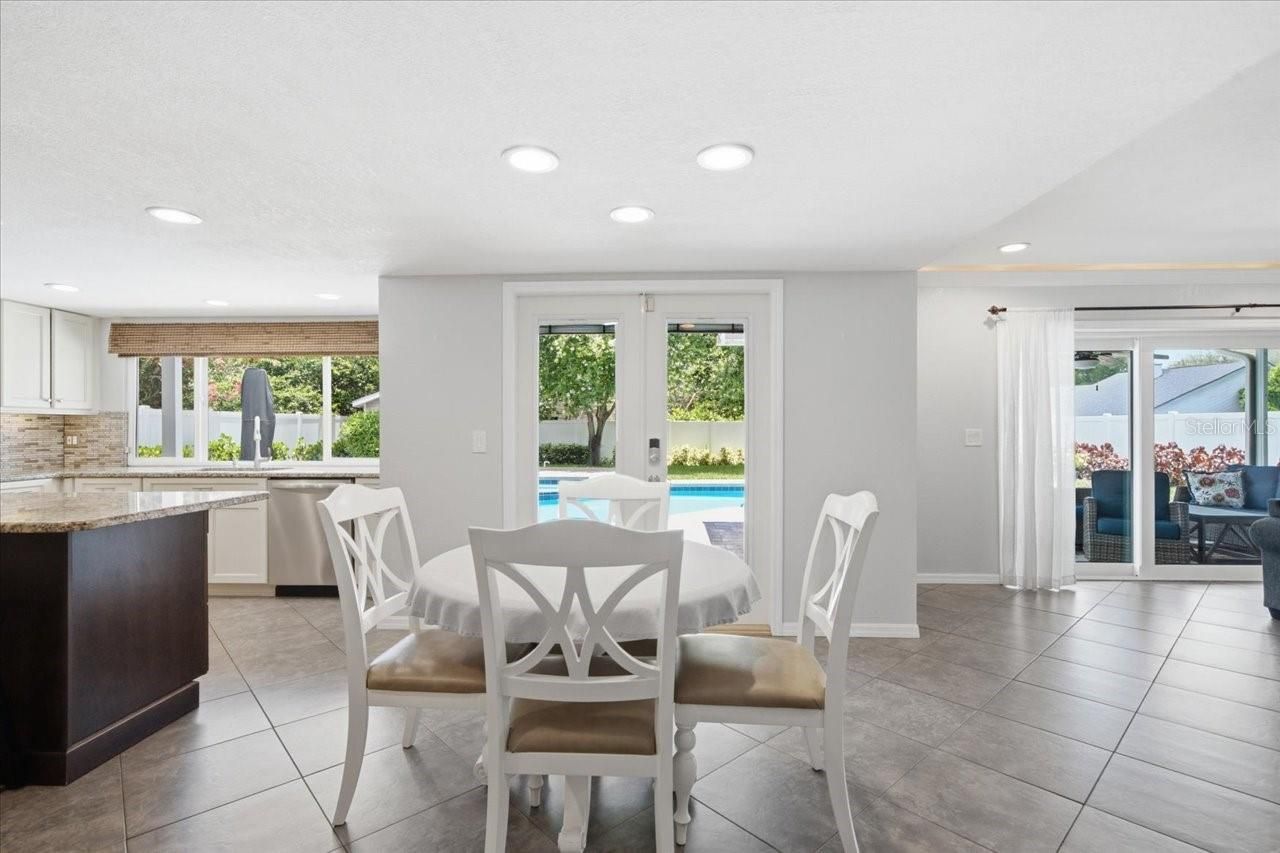 13101 Burnes Lake Drive, Tampa, FL 33612 Photo