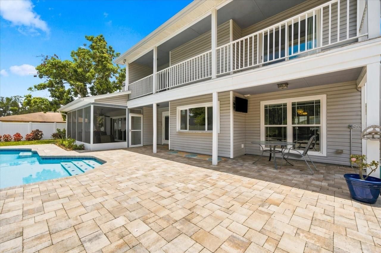 13101 Burnes Lake Drive, Tampa, FL 33612 Photo