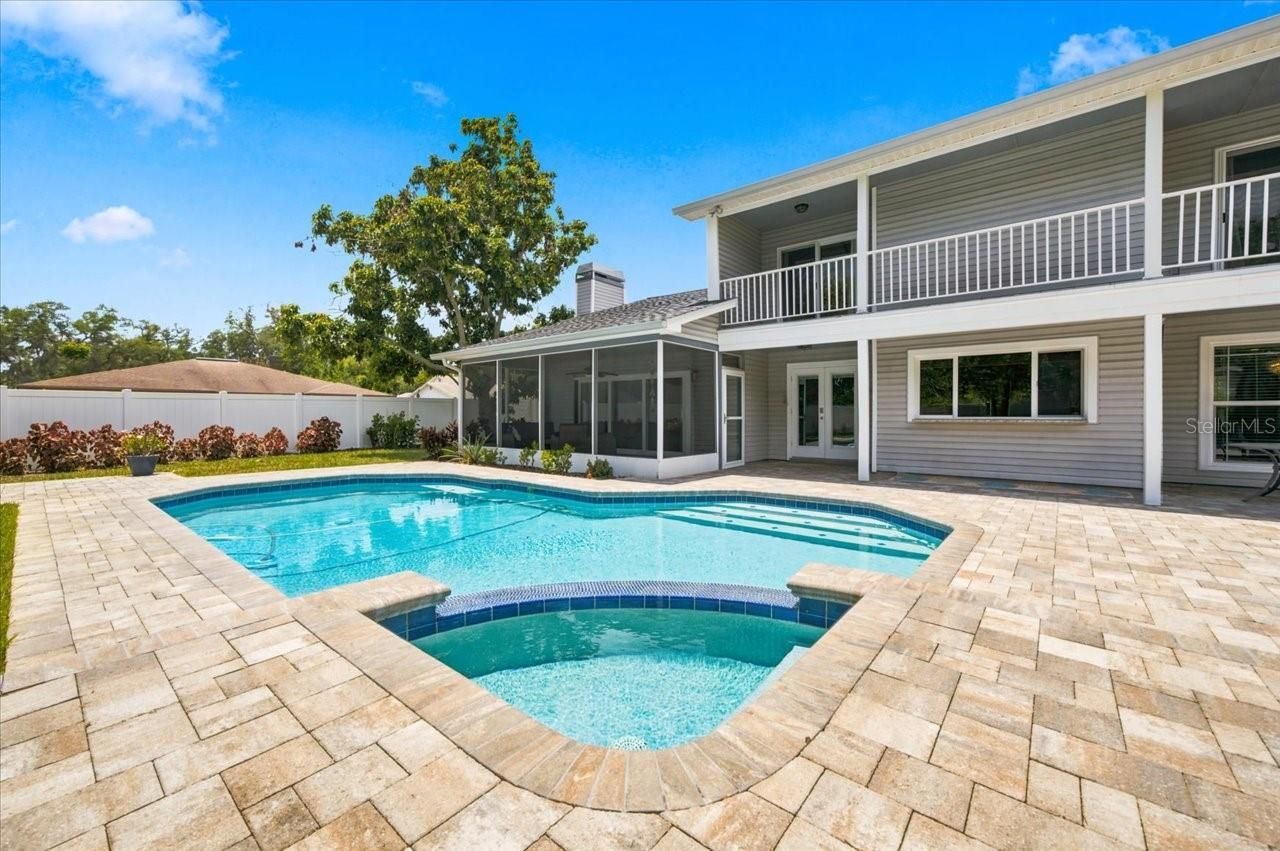 13101 Burnes Lake Drive, Tampa, FL 33612 Photo
