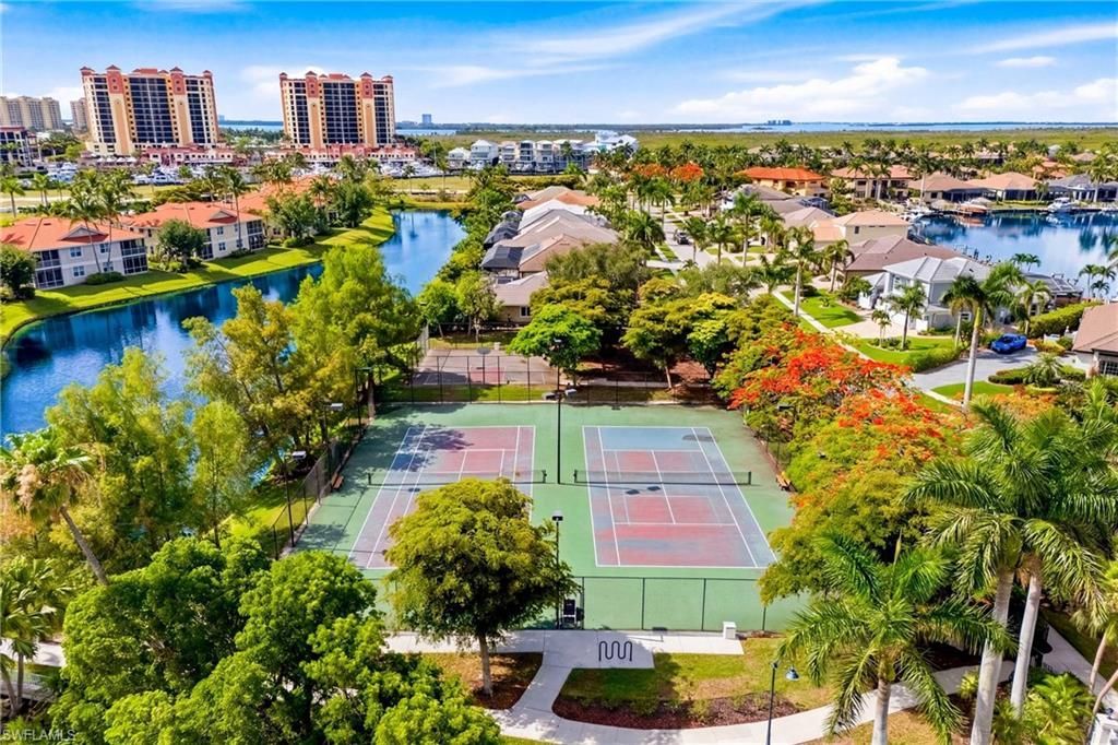 1817 Lagoon Ln , Cape Coral, FL 33914 Photo