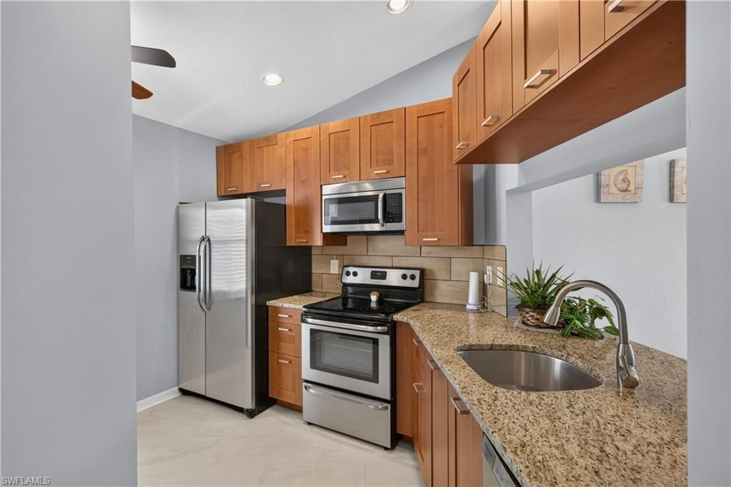 12065 Summergate Cir, Unit 203, Fort Myers, FL 33913 Photo